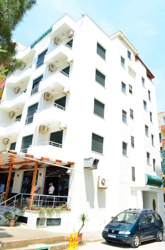 Akileda Hotel Kryemëdhenji Exterior foto