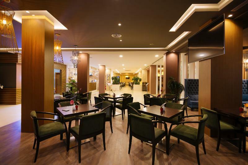 Akileda Hotel Kryemëdhenji Exterior foto
